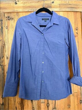 Banana Republic Women’s Riley Blue Button-Up Shirt